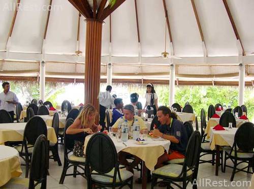 Bolifushi Island Resort 12